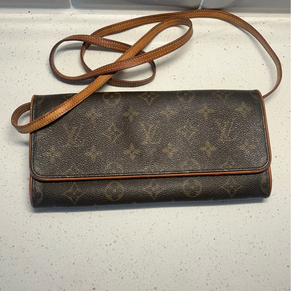 Authentic Louis Vuitton twin pouchette GM